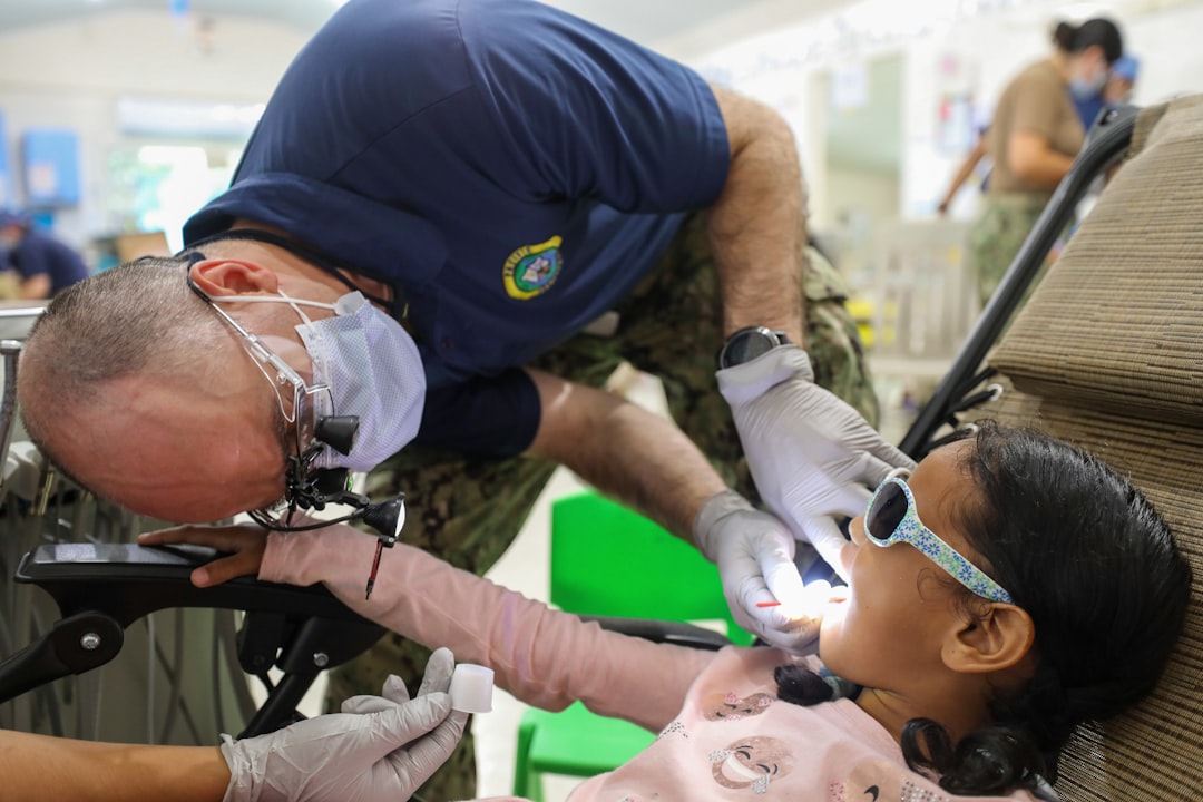 Higiene bucal infantil: como cuidar do sorriso das crianças desde os primeiros anos